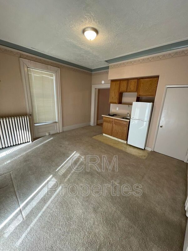 Foto del edificio - 314 E Walnut St