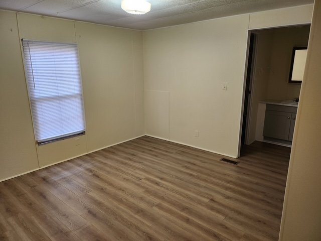 Foto del edificio - 3649 Crystal Creek Dr