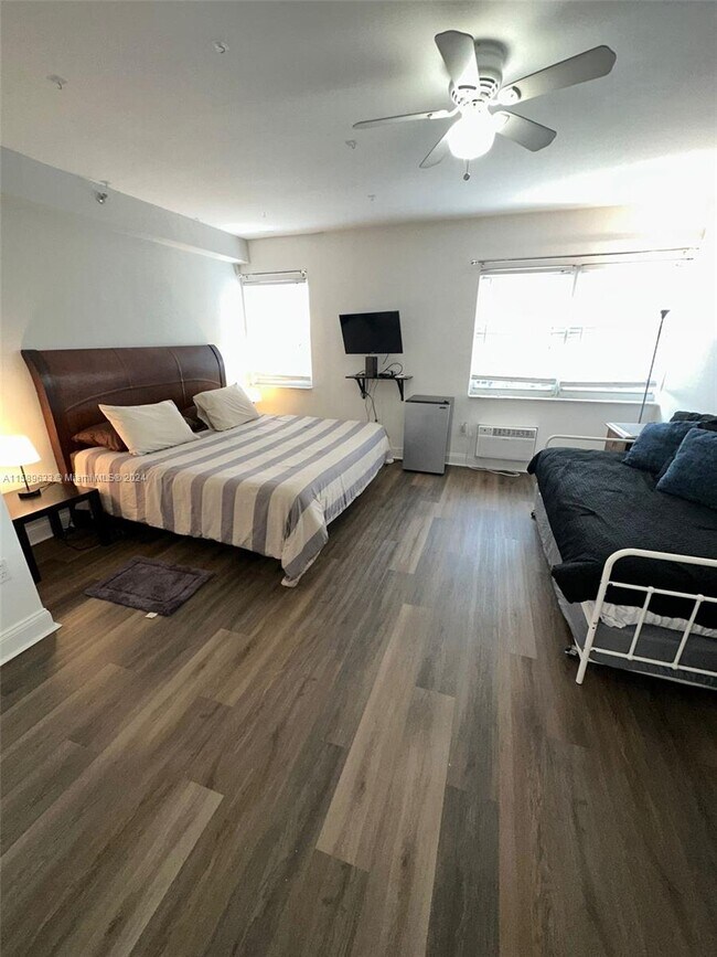 Foto del edificio - 3801 Indian Creek Dr