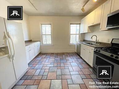 Building Photo - 5 bedroom in Boston MA 02120