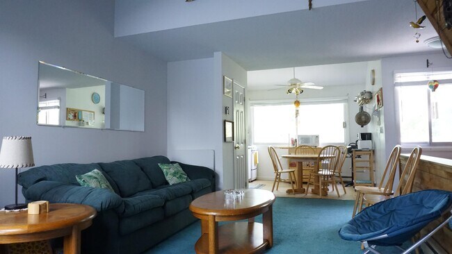 Building Photo - 562 Winterbrook Rd