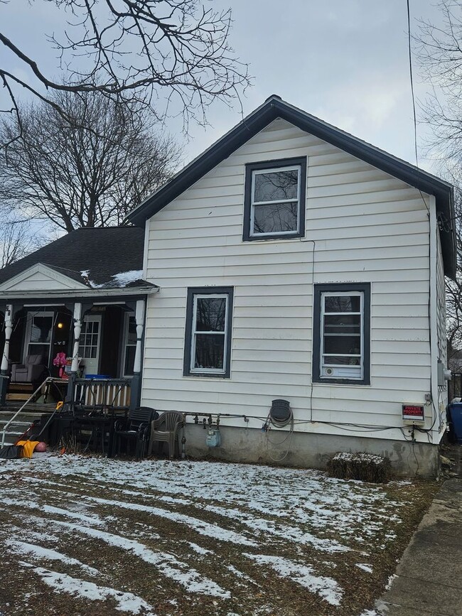 Building Photo - 21 Union St