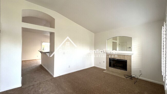 Building Photo - 3 br, 2 bath House - 9028 Fernway Court