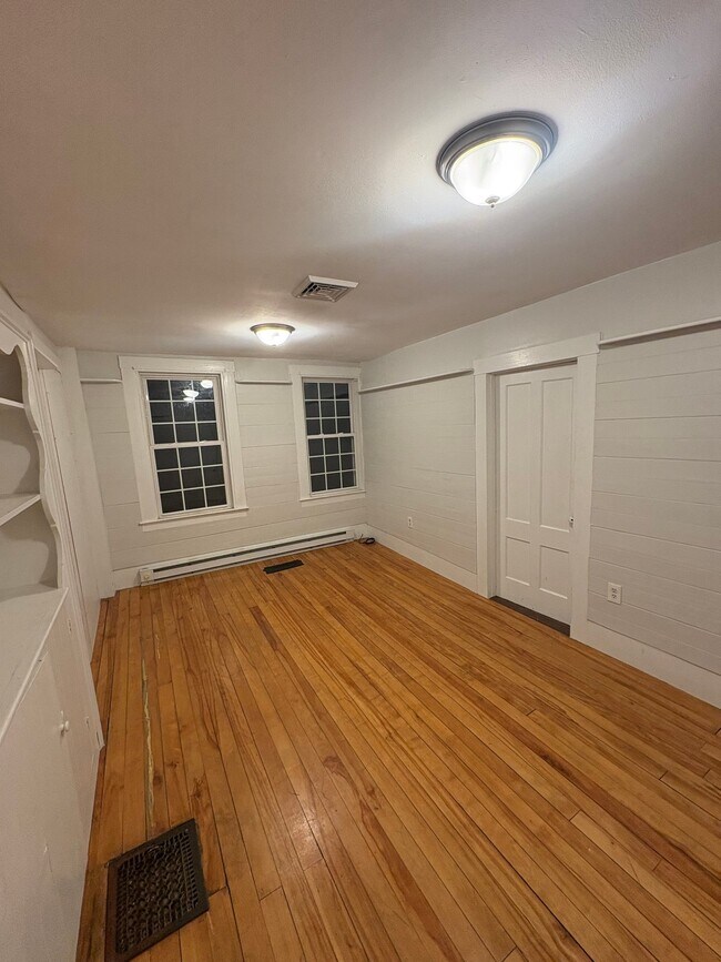 Foto del edificio - 546 Canaan St