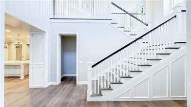 Building Photo - 121 Sunset Cove
