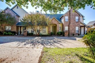 Building Photo - 5882 Pecan Chase
