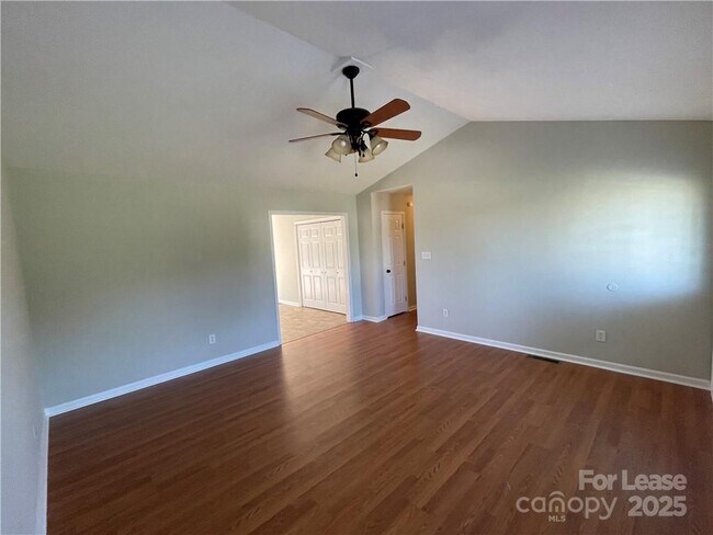 Building Photo - 2474 Oak Valley Ln