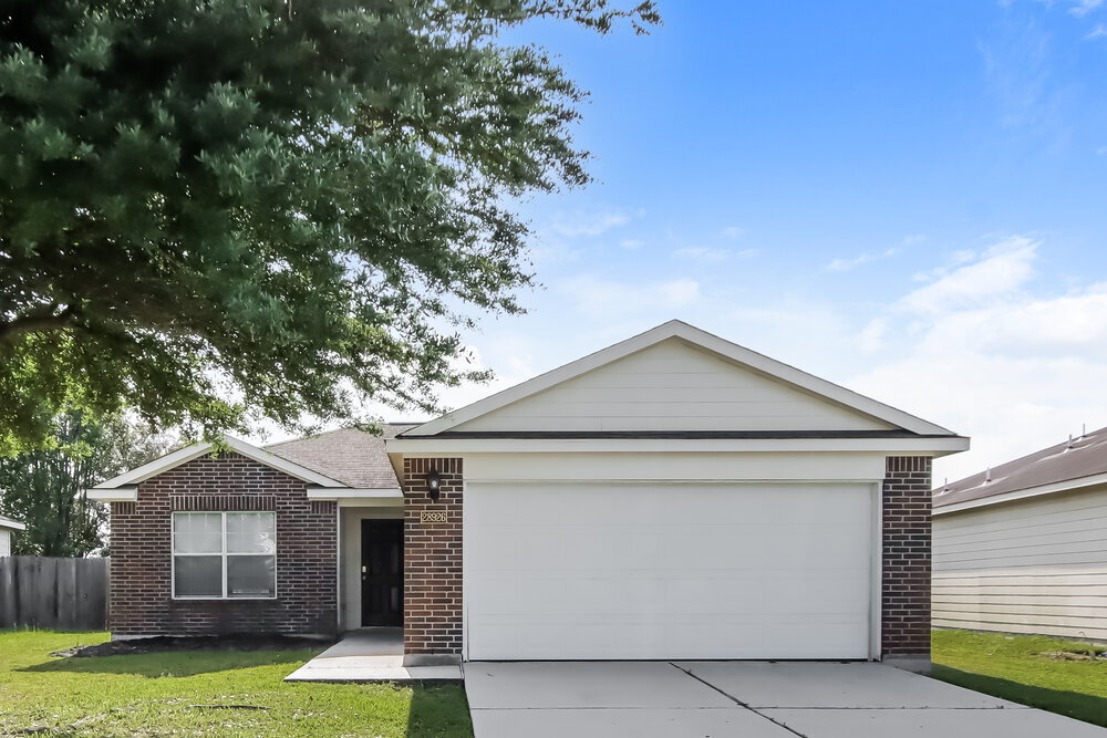 Primary Photo - 28926 Trinity River Dr