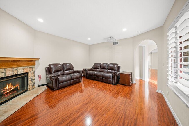 Foto del edificio - 27752 Agate Canyon Dr