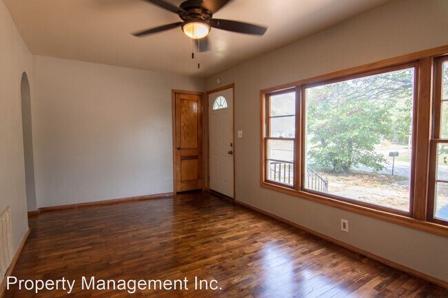 Foto del edificio - 2 br, 1 bath House - 508 S Central