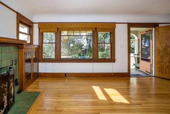 Building Photo - Beautifully restored historic home