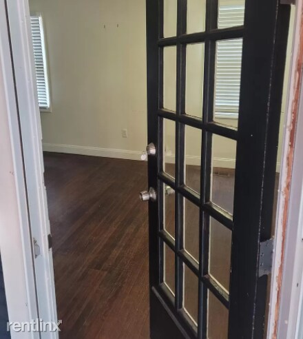 Foto del edificio - 2 br, 1 bath House - 321 Elm St