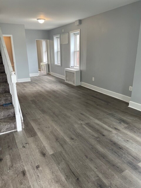 Huge Living Room - 3503 Welsh Rd
