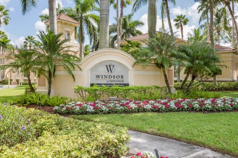 Primary Photo - 3701 SW 160th Ave