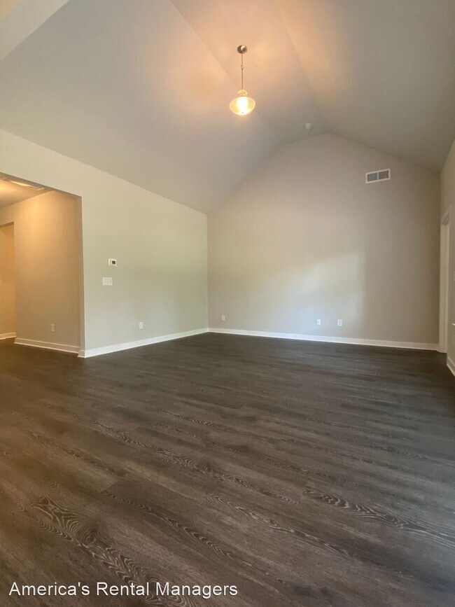 Building Photo - 4 br, 2 bath House - 7968 St. James Drive