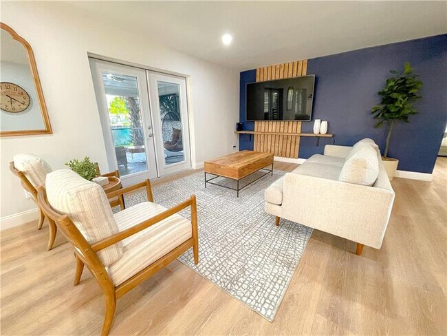 Foto del edificio - 833 NW 30th St