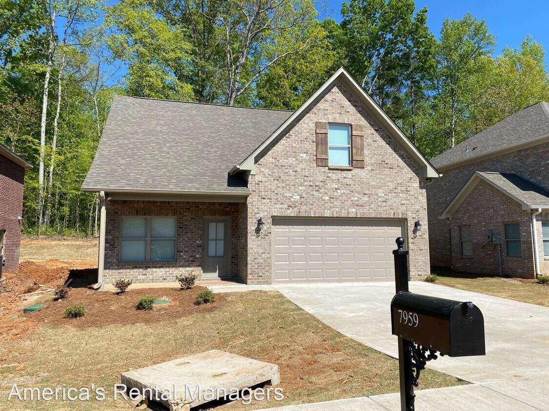 4 br, 2.5 bath House 7959 St. James Drive House Rental in Pinson