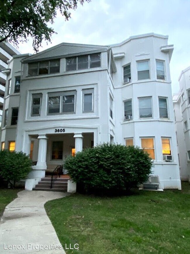Building Photo - 3601 Grand Ave