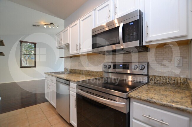 Foto del edificio - 2565 E Southern Ave