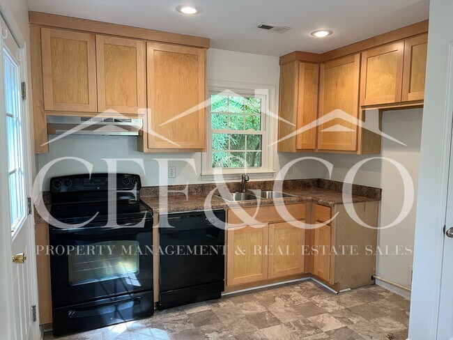 Foto del edificio - 138 Becknell Dr