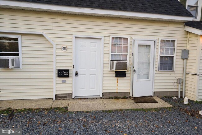 Foto del edificio - 210 E Lillian St