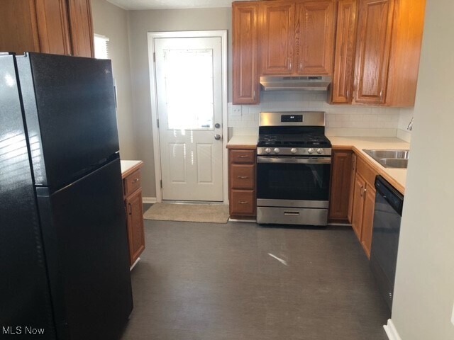 Foto del edificio - 3430 W 135th St