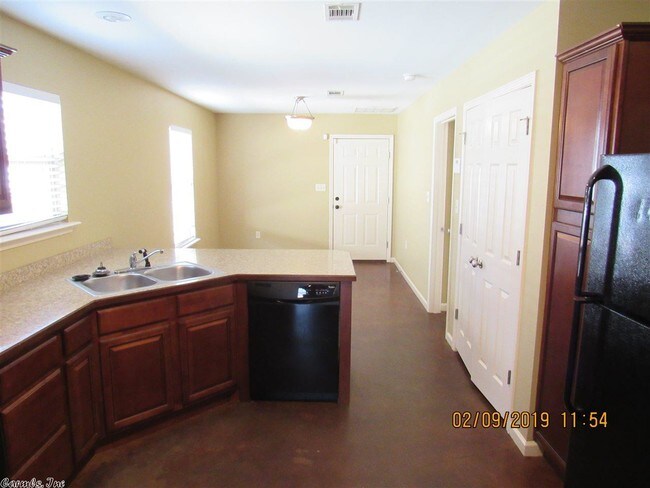 Building Photo - 130 Grand Falls