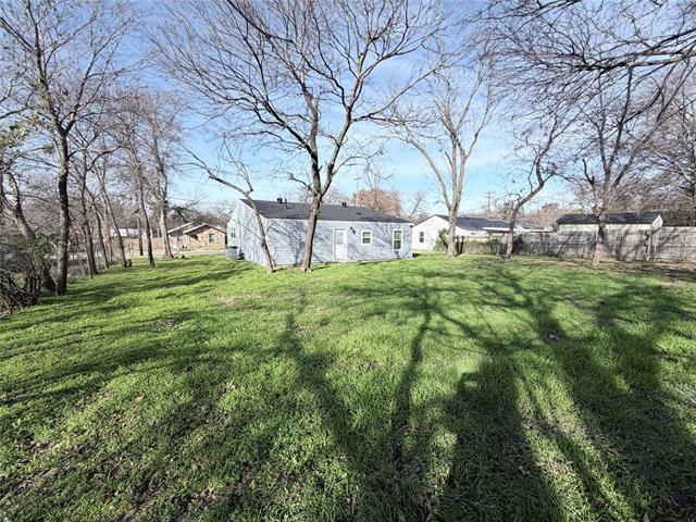 Building Photo - 710 N Rusk St