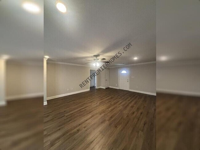 Foto del edificio - 12 Timberside Cove