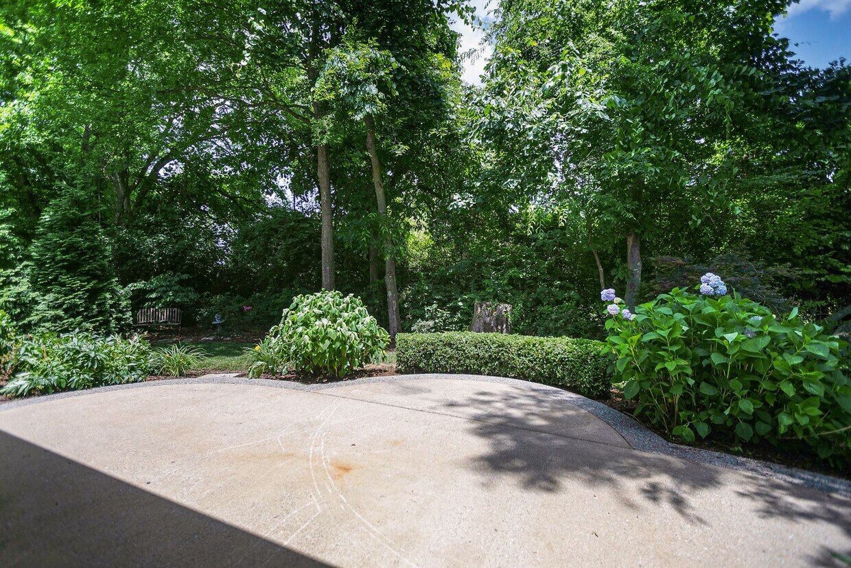 Beautiful Home in Willow Springs Just Minutes to Downtown Franklin - Beautiful Home in Willow Springs Just Minutes to Downtown Franklin
