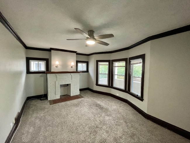 Foto del edificio - 2163 Chesterland Ave