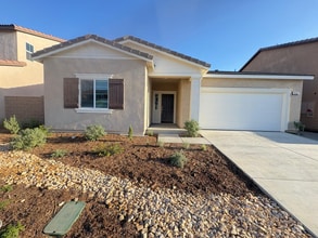 Building Photo - 31367 Autumn Blaze Dr