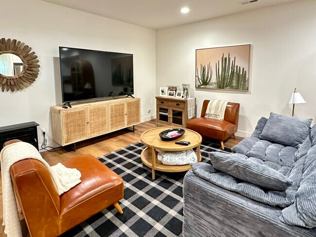 Foto del edificio - 343 S Tahoe St