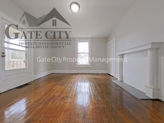 Foto del edificio - 1006 Holton Pl