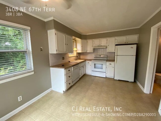 Building Photo - 3408 NE 67th Terrace