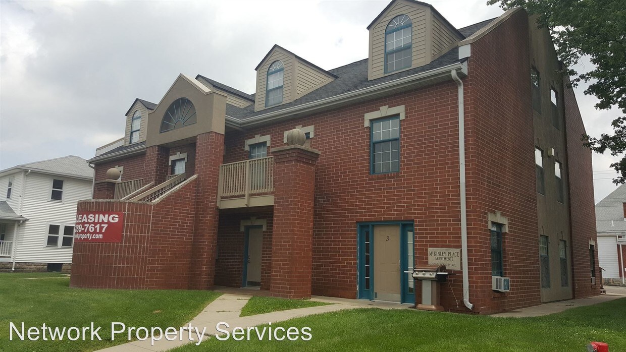 Primary Photo - 300 N McKinley Ave