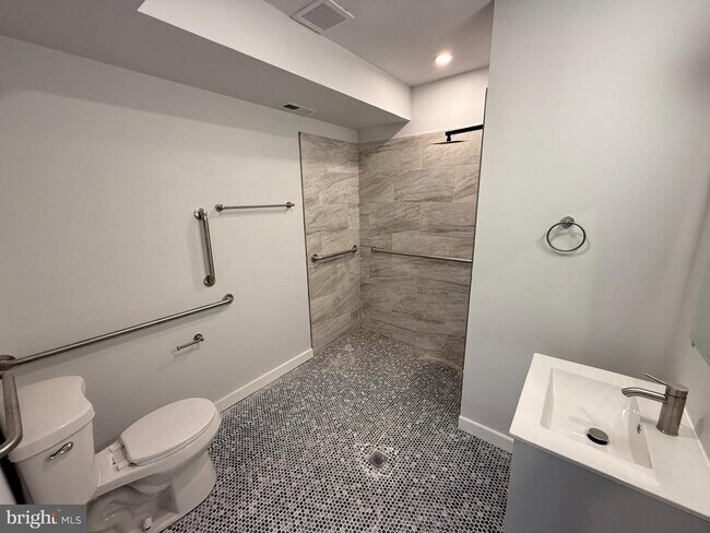 Foto del edificio - 1516 18th St SE