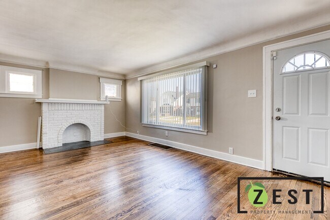 Building Photo - OPEN HOUSE 1/28! 4:30PM-5PM! BEAUTIFULLY REMODELED - 3-Bedroom 1-Bathroom 2-Car Garage