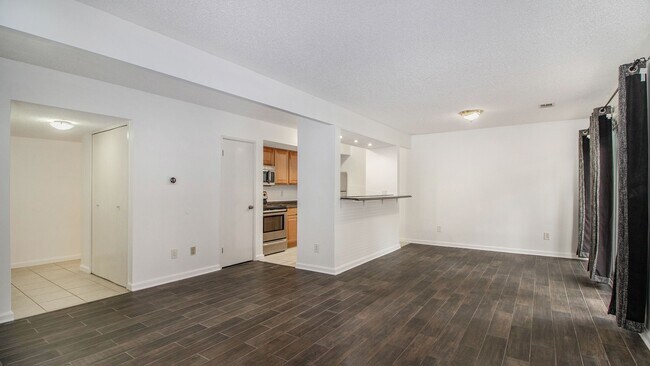 Kitchen & Dining Space - 2401 Packard St