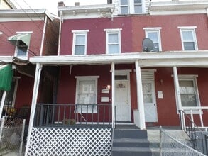 Building Photo - 36 Kelsey Ave