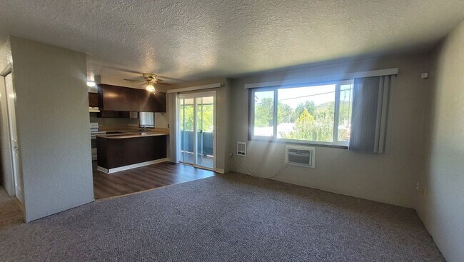 Foto del edificio - 146 NE Atkinson Ct