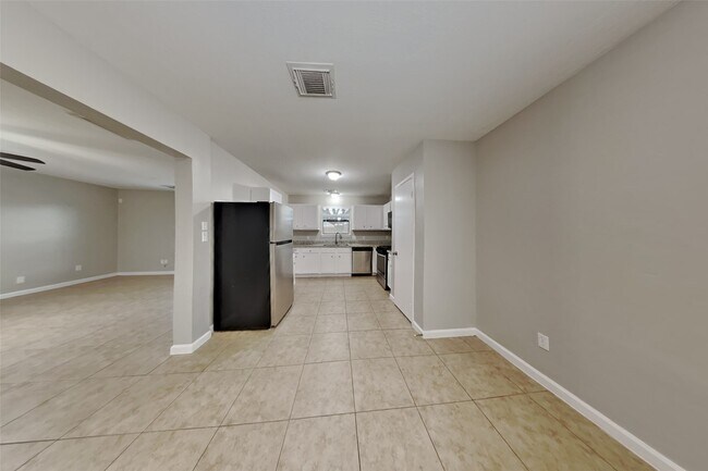 Foto del edificio - 3723 Hidden Brook Ln