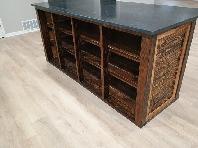 Foto del edificio - 1618 N Rural St