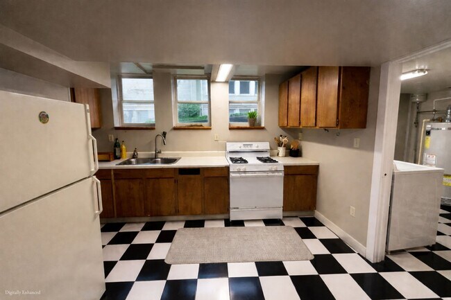 Foto del edificio - 1006 N Garden St