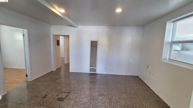 Foto del edificio - 540 Palace Ct