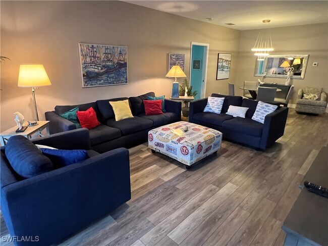 Foto del edificio - 9320 Water Lily Ct