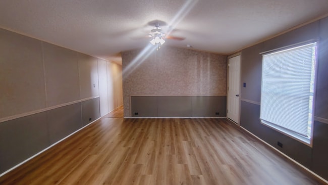 Foto del edificio - 4842 SW Topeka Blvd