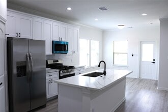 Building Photo - 16603 Bonnie Sean Dr