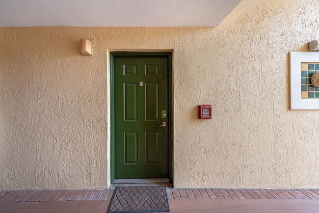 Photo - 160 Yacht Club Way House