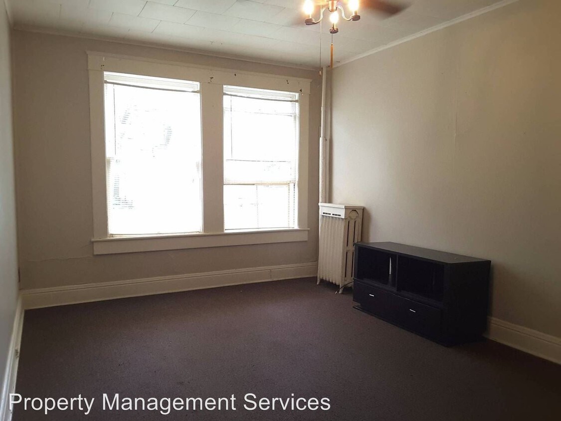 Foto principal - 418 N 2nd St